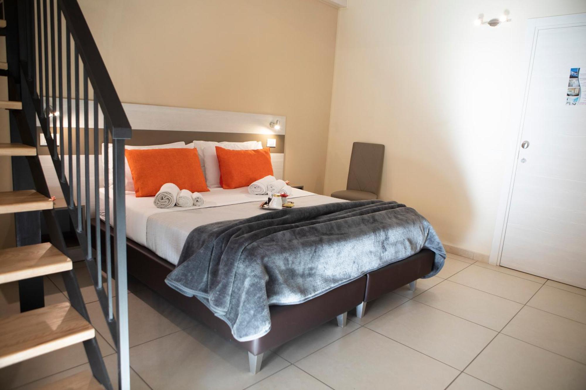 La Perla Amantea - Rooms & Apartaments ภายนอก รูปภาพ