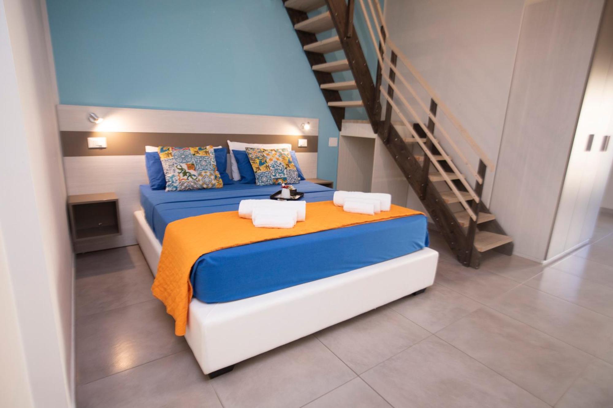 La Perla Amantea - Rooms & Apartaments ภายนอก รูปภาพ