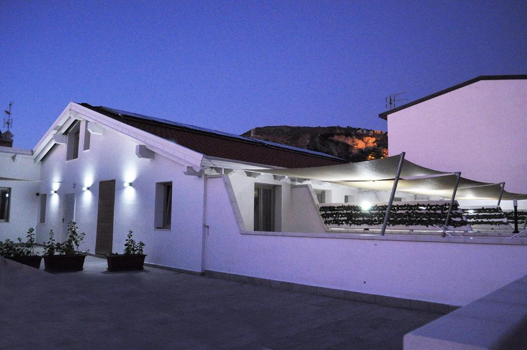 La Perla Amantea - Rooms & Apartaments ภายนอก รูปภาพ